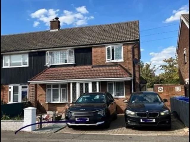 Room for rent in Chadwell St Mary, Essex