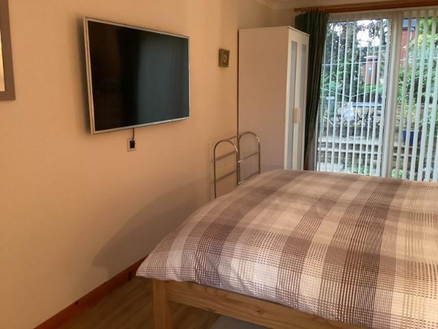 Room for rent in Mortonhall, City of Edinburgh