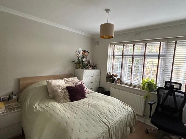 Room for rent in Bayswater, Greater London