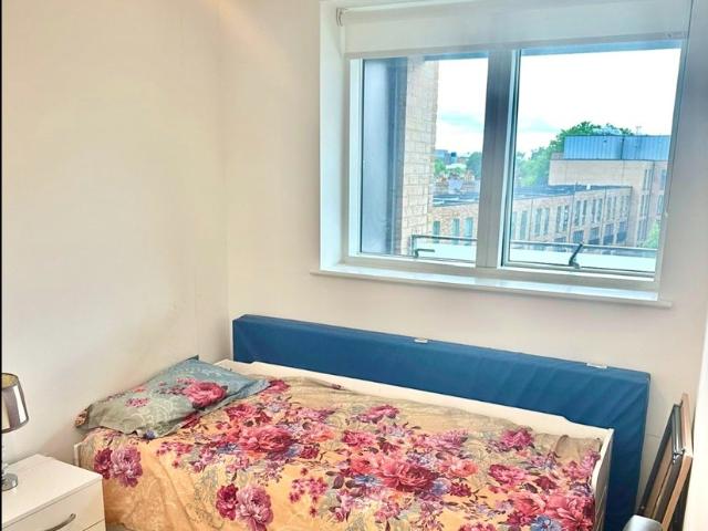 Room for rent in Kensal Town, Greater London