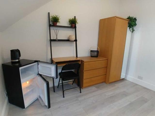 Room for rent in New Bilton, Warwickshire