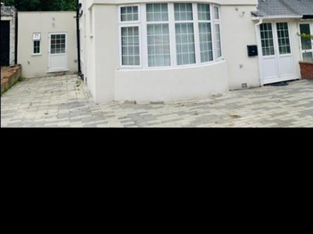 Room for rent in London Borough of Barnet, Greater London