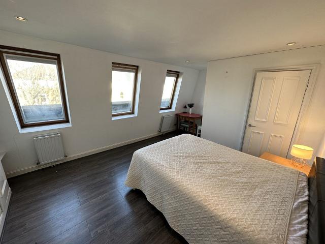 Room for rent in Brook Green, Greater London