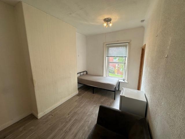 Room for rent in Heath, West Yorkshire