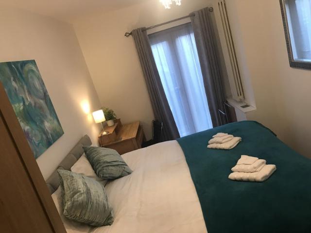 Room for rent in Burnedge, Greater Manchester