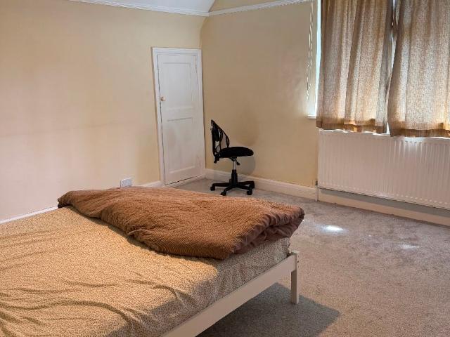 Room for rent in Hendon Central, Greater London