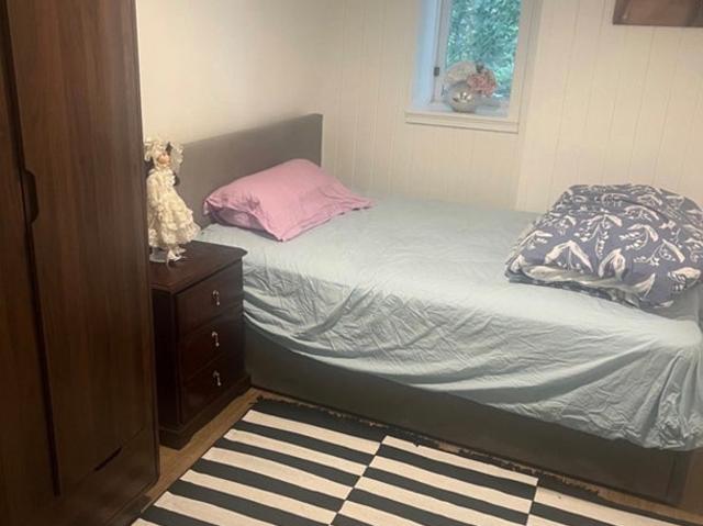 Room for rent in Lady House, Burnedge