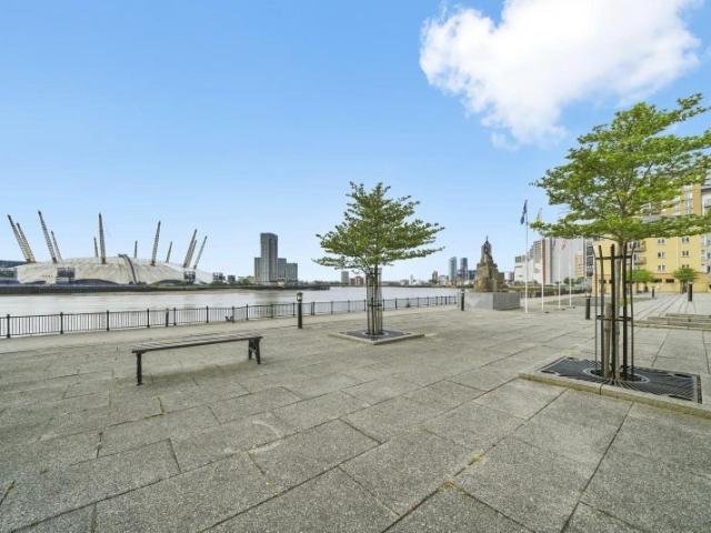 Room for rent in Virginia Quay, Blackwall