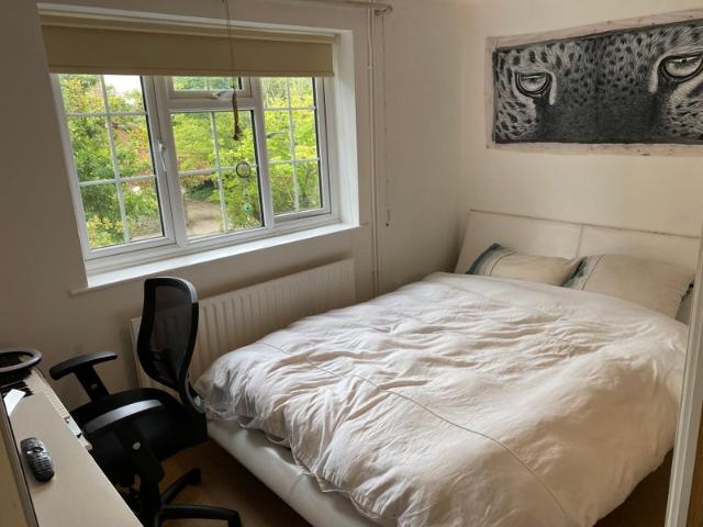 Room for rent in Chalfont St. Peter, Denham