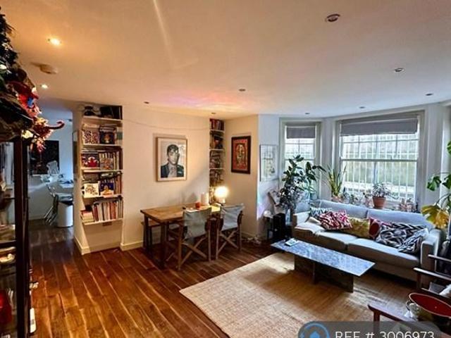 Room for rent in West Kensington, Greater London
