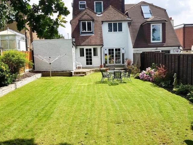 Room for rent in London Borough of Barnet, Greater London