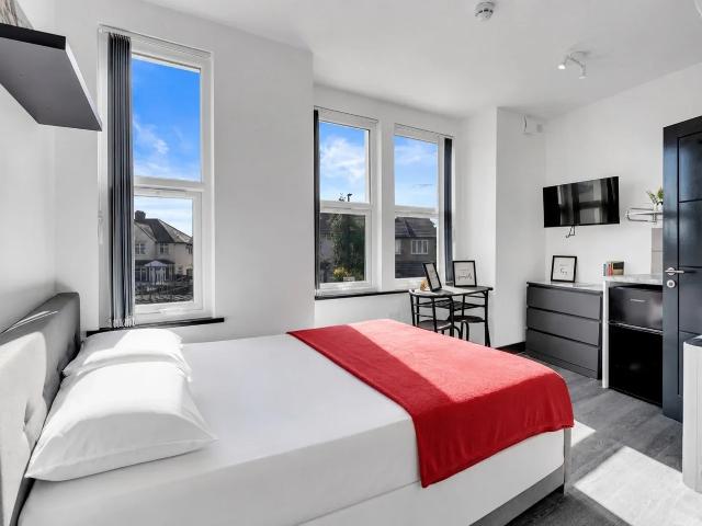 Room for rent in London Borough of Ealing, Greenford