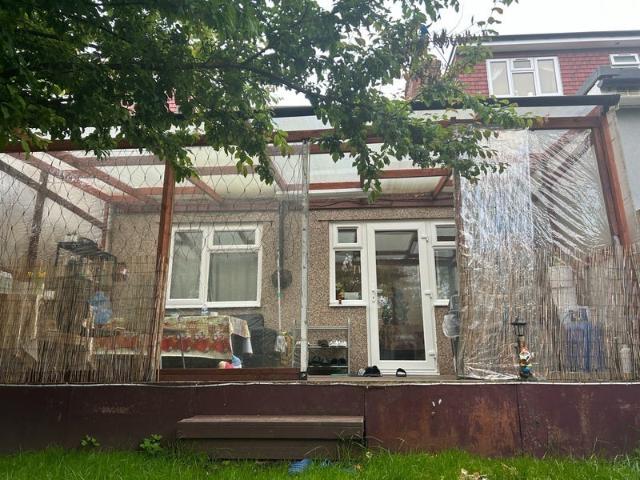 Room for rent in London Borough of Ealing, Park Royal