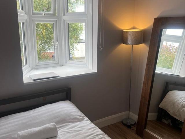 Room for rent in London Borough of Merton, Greater London