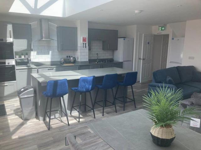 Room for rent in Manor Farm Estate, West Midlands