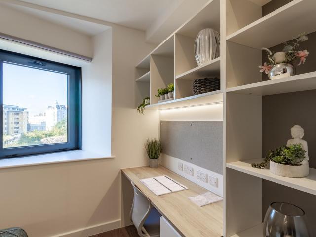 Room for rent in Barbican, Mount Wise