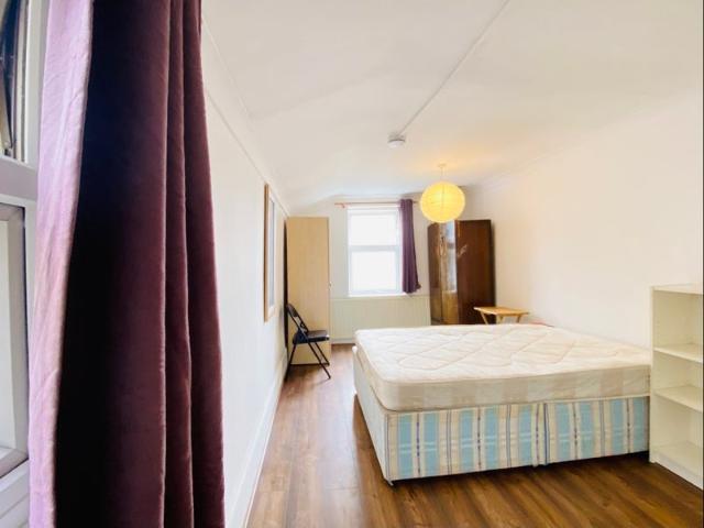 Room for rent in Greater London