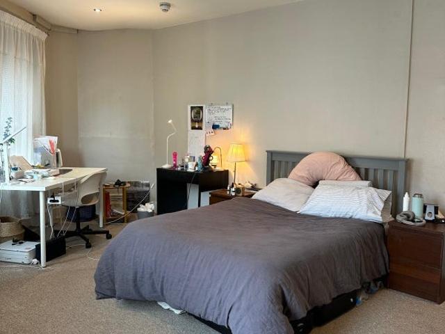 Room for rent in London Borough of Ealing, Greater London