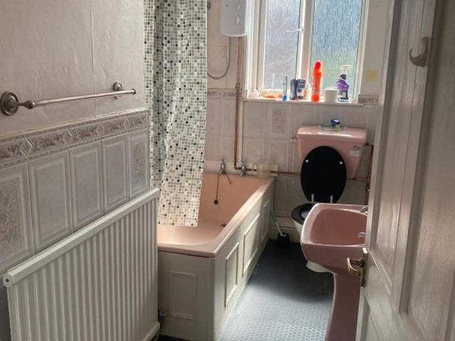 Room for rent in Heeley, South Yorkshire
