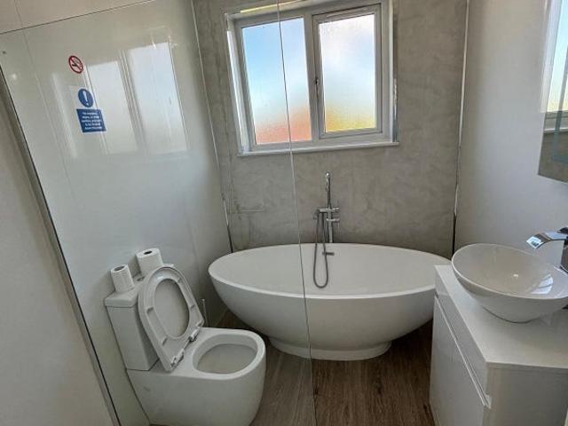 Room for rent in Navestock Side, Essex