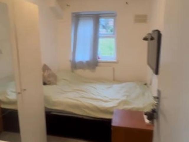 Room for rent in London Borough of Hammersmith and Fulham, Greater London