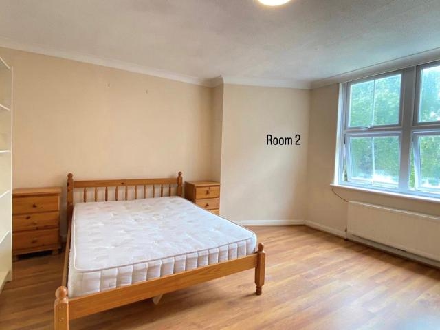 Room for rent in Troy Town, Rochester