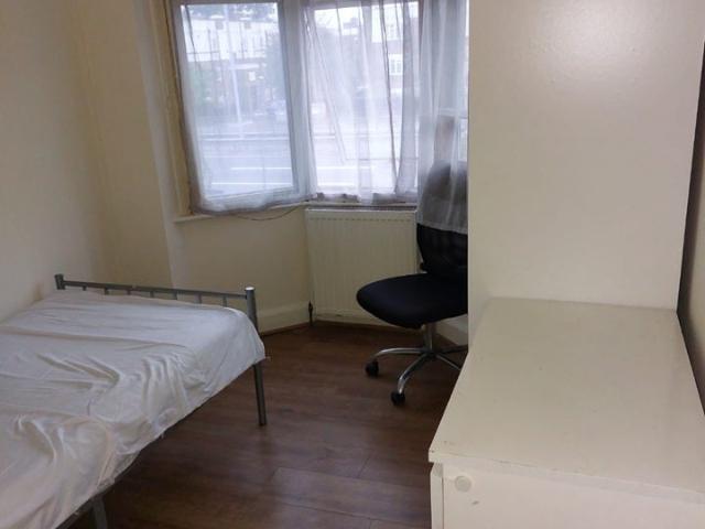Room for rent in Mill Hill, Greater London