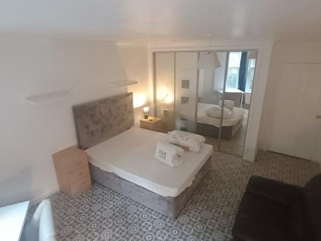 Room for rent in Ibroxholm, Glasgow