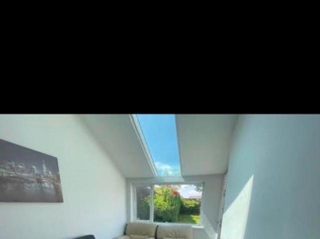 Room for rent in Falcon Lodge, Wales