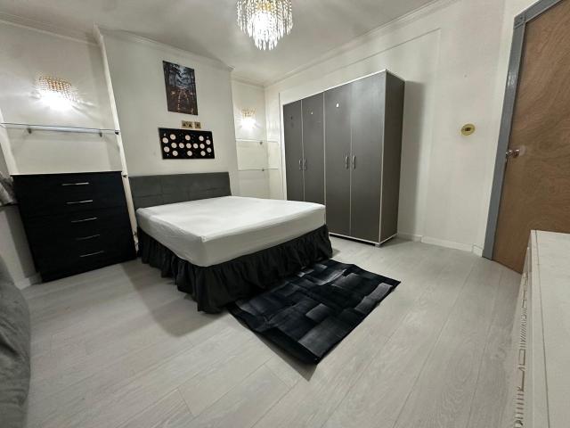 Room for rent in Dudden Hill, Greater London