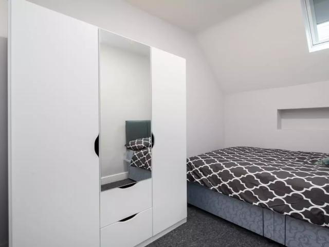 Flat for rent in Stockwell, Greater London