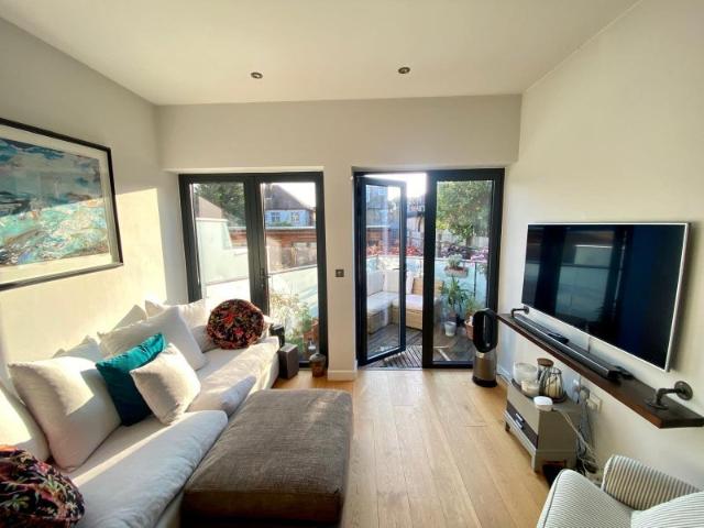Room for rent in Brunswick Park, Greater London