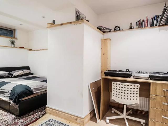 Room for rent in South Hackney, Greater London
