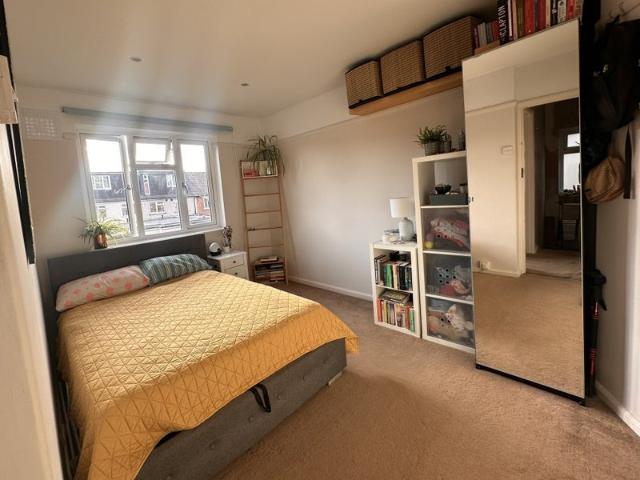 Room for rent in London Borough of Merton, Greater London