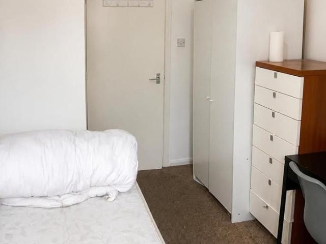 Room for rent in London Borough of Wandsworth, Greater London
