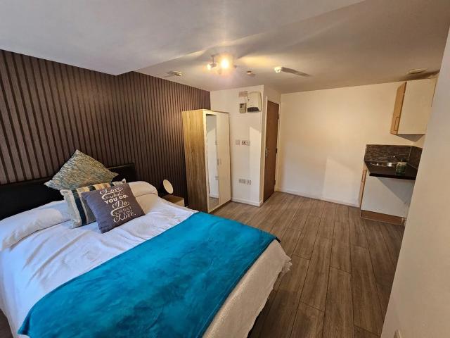Room for rent in Catherine Cross, Darlaston