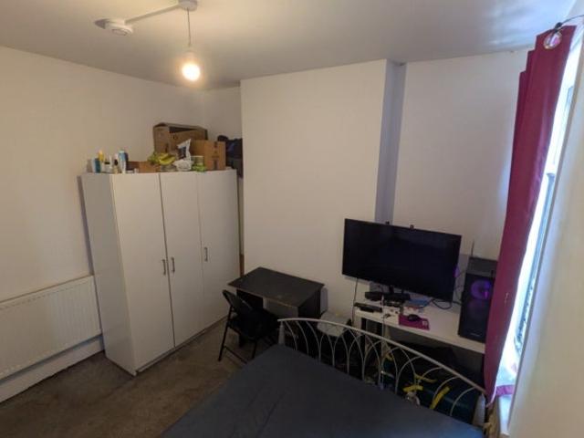 Room for rent in Upton Park, Greater London