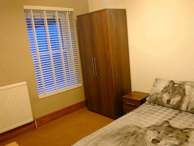 Room for rent in Wattstown, Wales