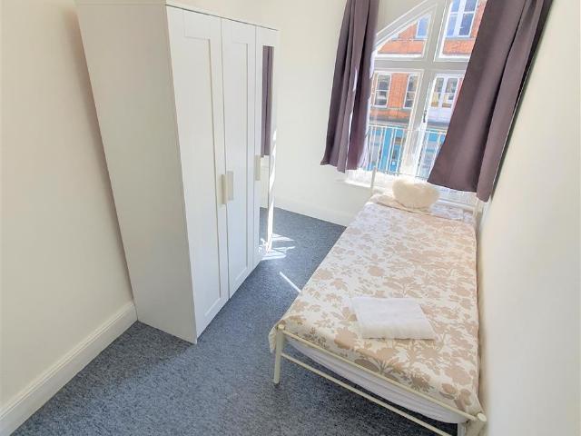 Room for rent in West Cliff, Bournemouth