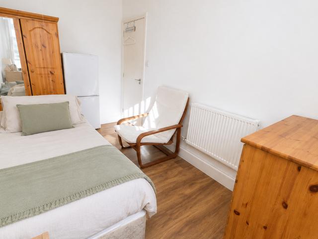Room for rent in Spring Park, Luton
