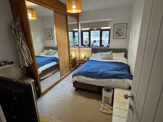 Room for rent in Clapham, Greater London