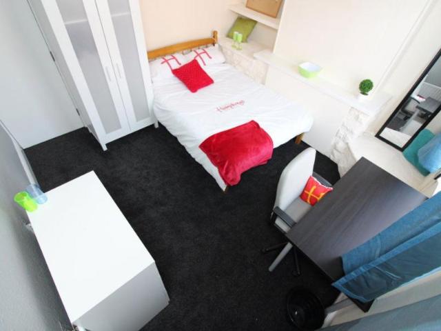 Room for rent in Heeley, South Yorkshire
