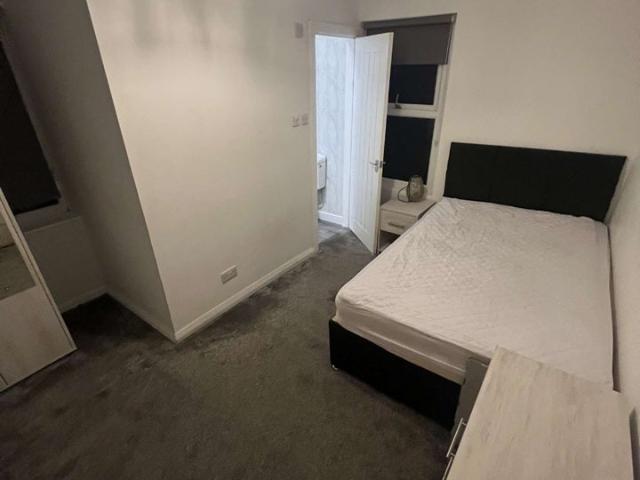 Room for rent in Potters Corner, East Midlands
