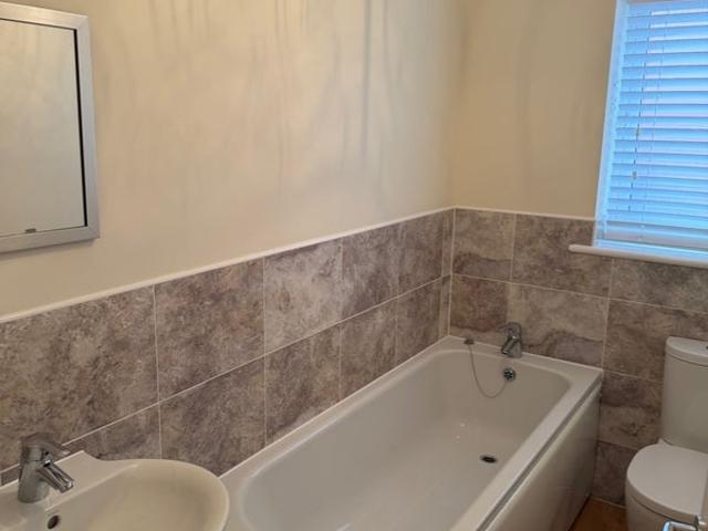 Room for rent in Haywood Village, Weston-super-mare