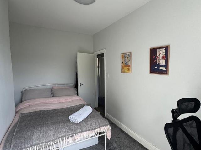 Flat for rent in Newington Green, Greater London