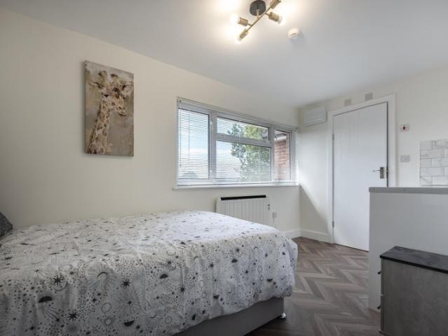 Room for rent in Trench Wood, Bourne Vale