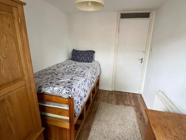Room for rent in Oakbank, Scotland