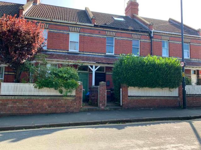 Room for rent in Spike Island, Feckenham