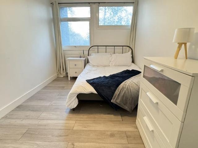 Room for rent in London Borough of Tower Hamlets, Greater London