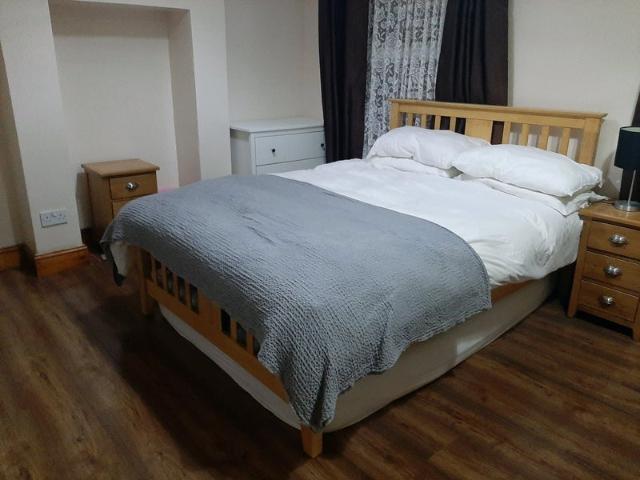 Room for rent in Bellenden, Greater London